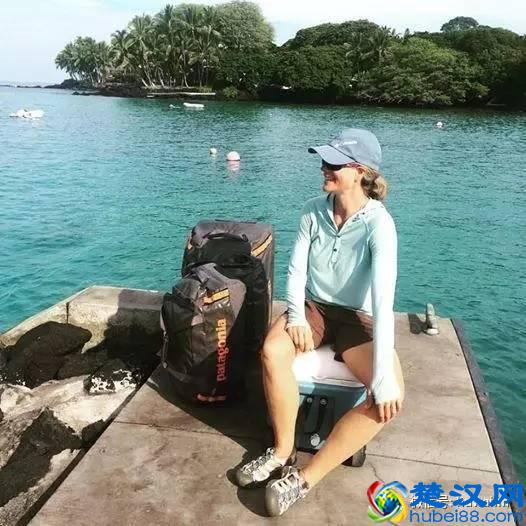 一个拉杆旅行袋120升，容量这么大，你不想来看看吗？