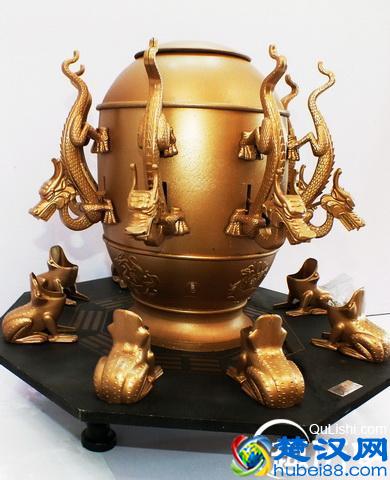 东汉天文学家张衡发明地动仪的原理是什么