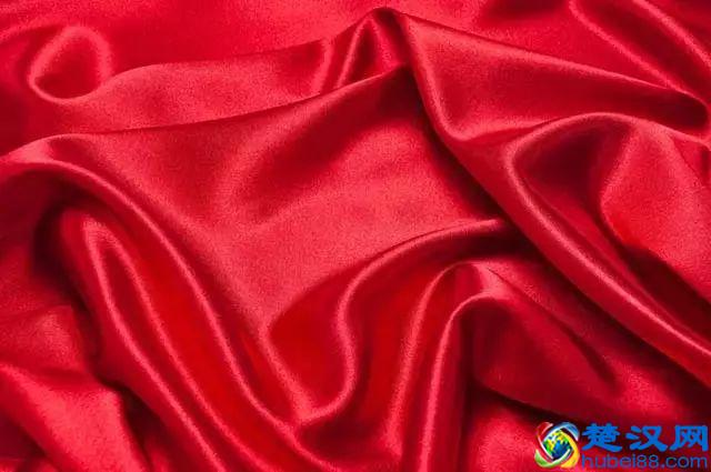 20种面料表现技法丨丝绸，蕾丝，牛仔，反光，薄面料，针织等