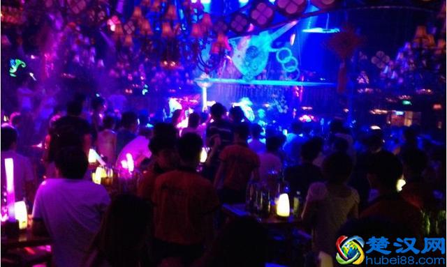 去酒吧需要注意什么？酒吧的这些潜规则你知道几个