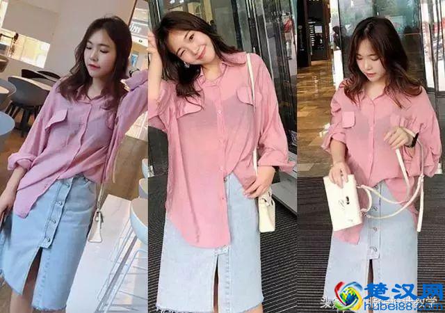 今年最流行的牛仔半身裙，搭配这几件上衣穿超好看~