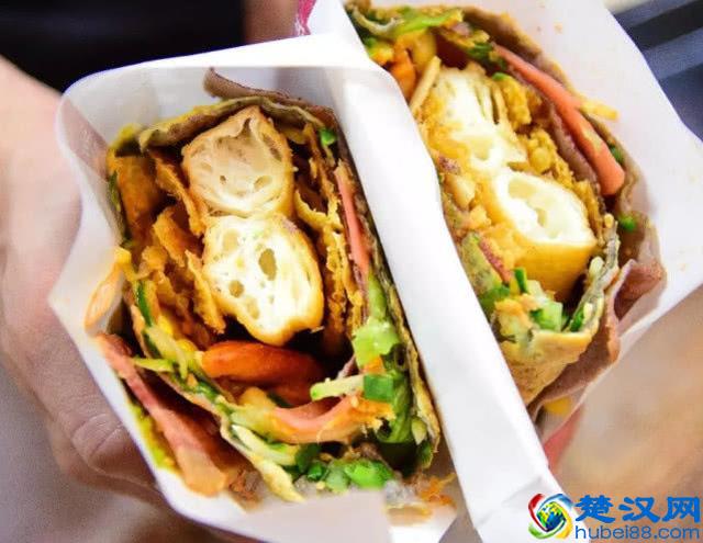 学生党最爱的夜市小吃，麻辣烫上榜，图四堪称小吃界“扛把子”