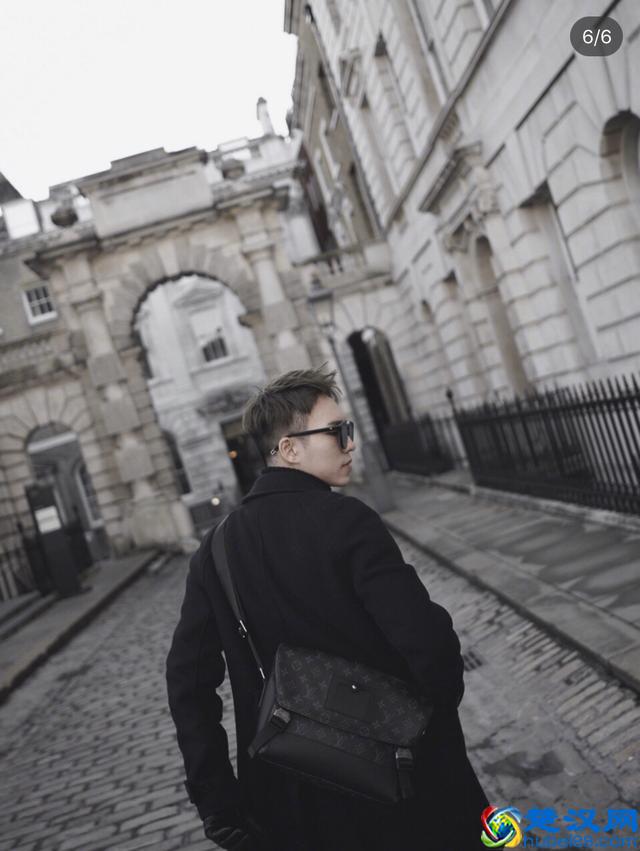 男生最适合的轻奢品牌包，拥有一只可以称为男神