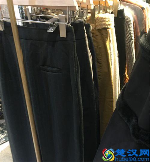 围巾10块，衣服20，杭州这个地方又到了买衣服“跟不要钱一样”的日子……