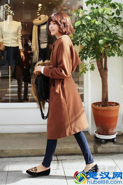 冬季参加婚礼穿什么好 长外套巧搭时髦