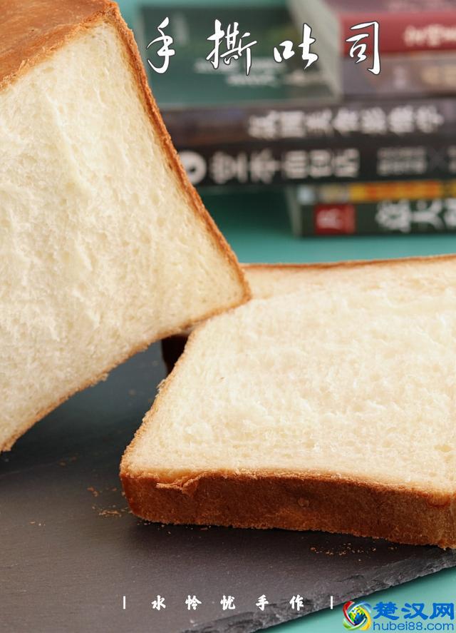 只需一次发酵，就可做出棉软的吐司，用手撕着吃，让你一吃上瘾