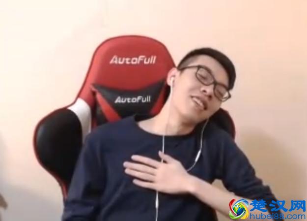 英雄联盟中如何辨别对方是否为女生？青蛙骚套路让观众大呼神了