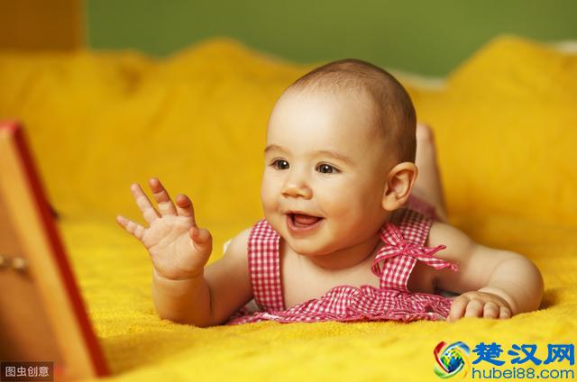 孩子加辅食一定要6个月后？不一定，有一种宝宝在6个月前要加辅食