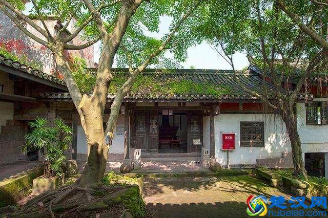 四川有座神秘石头城，位于城市却很清静，还藏着一消失的“秘密”