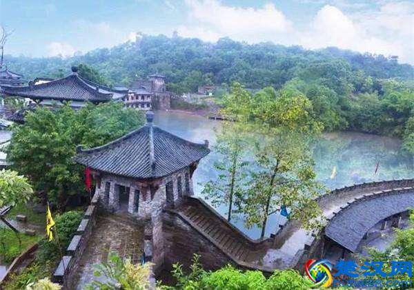 四川有座神秘石头城，位于城市却很清静，还藏着一消失的“秘密”