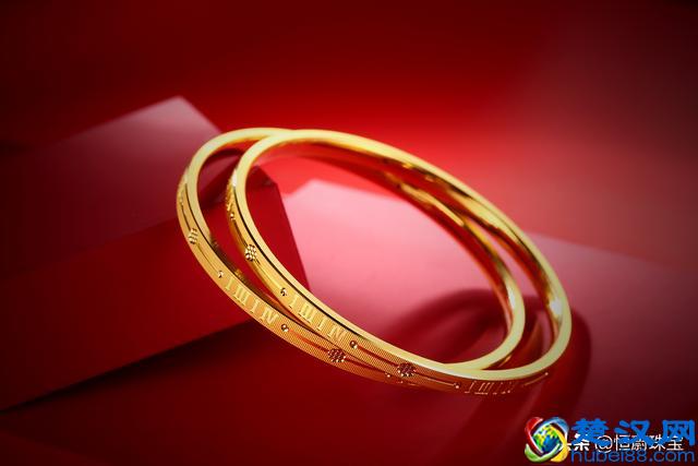 黄金手镯首饰，哪个牌子的纯度最高？竟然不是周六福与老凤祥
