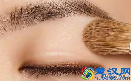 双眼皮贴，这样贴才好看