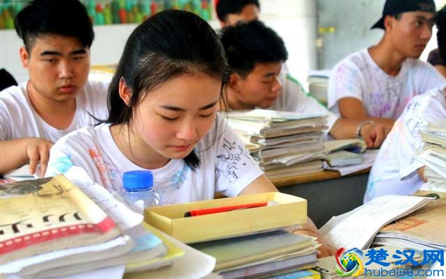 2019高考填报：女生学什么专业好？这5类专业最适合女生！前景好