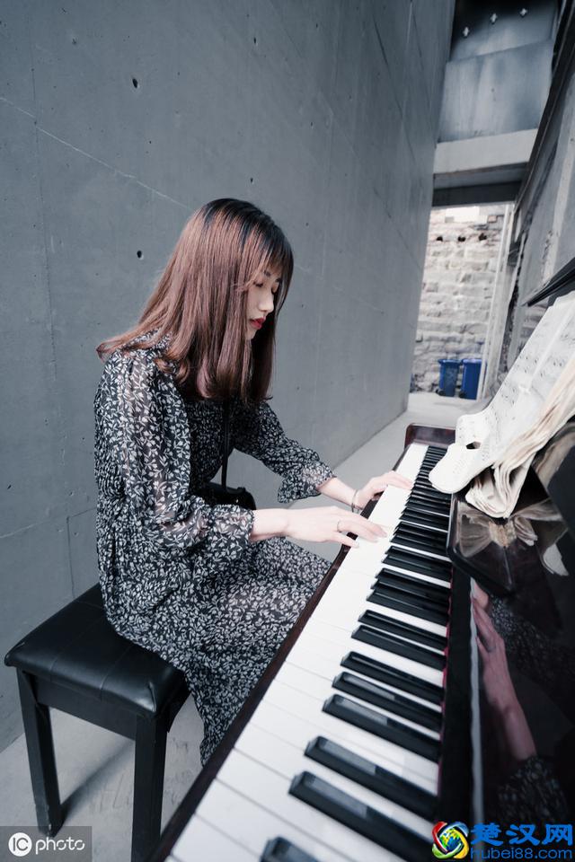 演唱流行歌曲如何运用颤音？