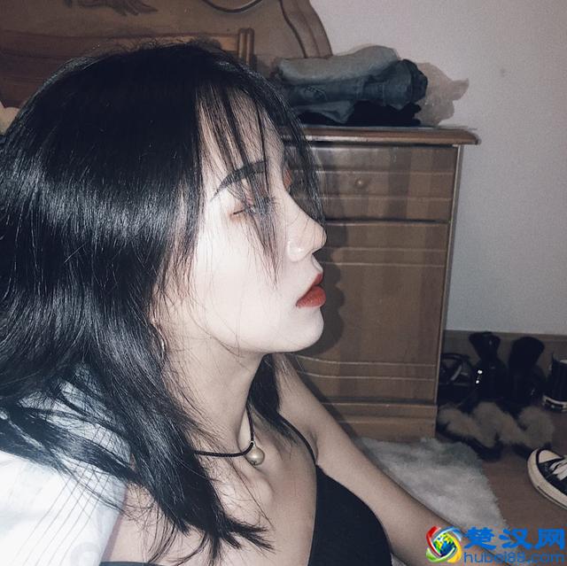 高冷御姐风，是你心动的那款吗？