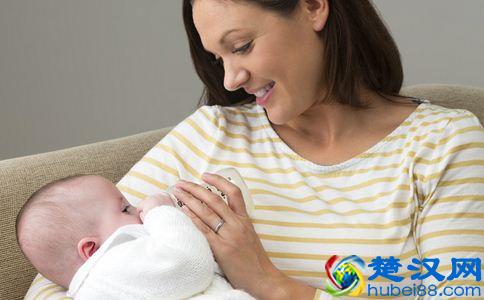 宝宝打嗝怎么办 解除打嗝的妙招