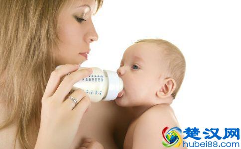 宝宝打嗝怎么办 解除打嗝的妙招