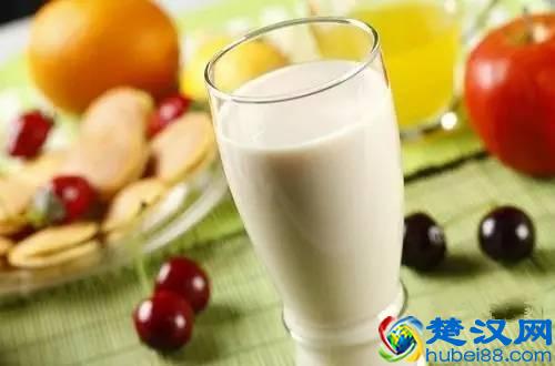 拉肚子吃什么好？8种食物有效缓解腹泻，天然的养胃高手！