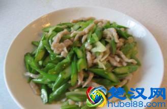 适合怀孕一到八个月的孕妇食用的菜谱：营养全面，荤而不腻，地道