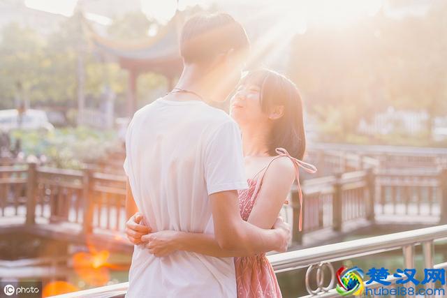 网恋不是洪荒猛兽，也不是心中小鹿，谨记三点，祝你网恋大成