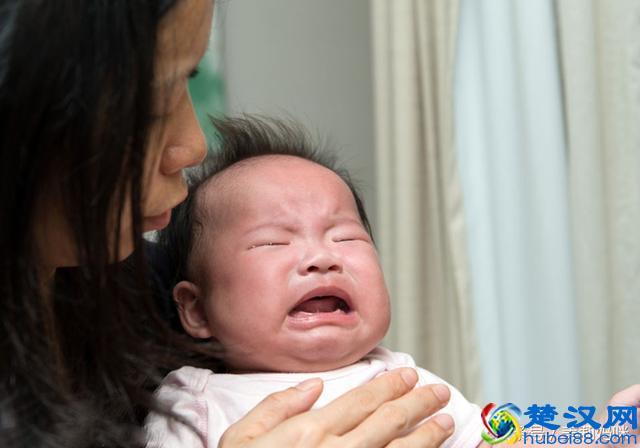 宝宝嗓子有痰咳不出怎么办？5个去痰妙招，宝妈速度学起来