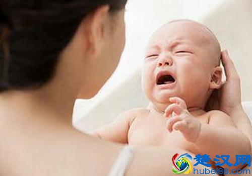 宝宝腹泻拉肚子怎么办，听听儿科专家的意见！90%家长都做错了