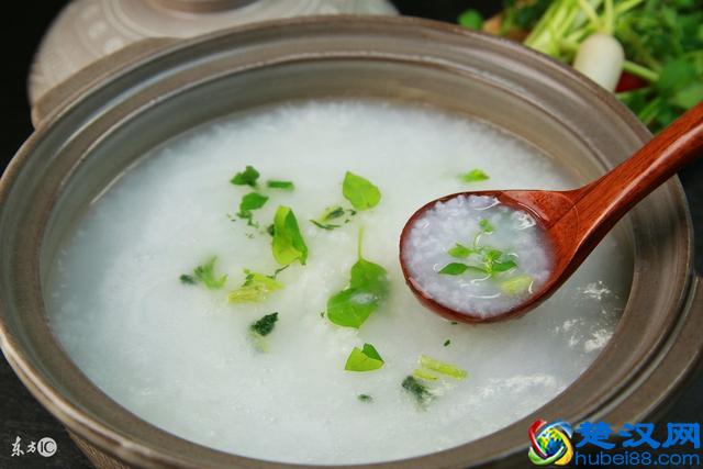 六个月宝宝辅食食谱和时间表，小白请收藏！