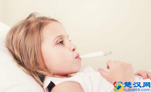 宝宝感冒咳嗽别急着去医院，教你两招以后宝宝咳嗽在也不去医院