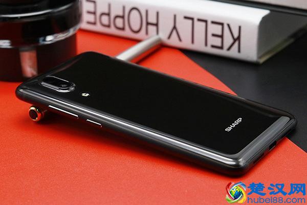 夏普全面屏手机怎么样？京东好评度仅91%，用户褒贬不一