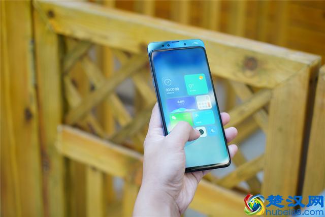 小米手机和华为手机各自优缺点大揭秘，看完你会如何选择？