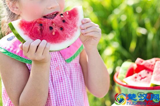 吃西瓜好处多，西瓜的营养价值及功效