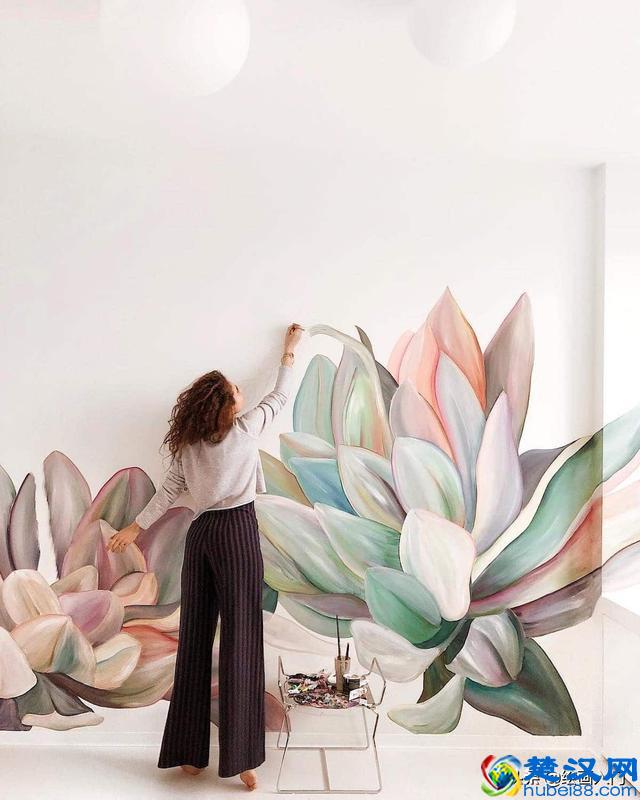 惊艳！家里的墙壁用丙烯颜料这样画，充满勃勃生机又具有个性