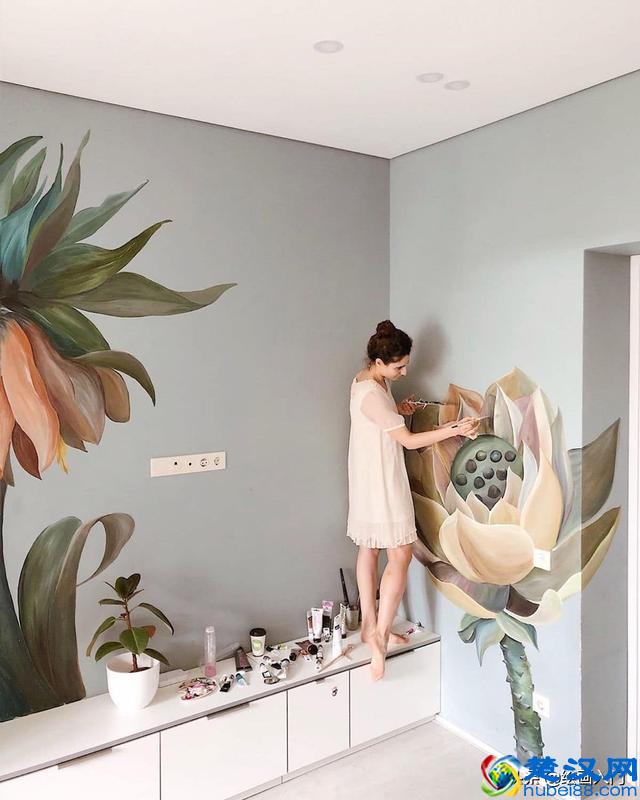 惊艳！家里的墙壁用丙烯颜料这样画，充满勃勃生机又具有个性