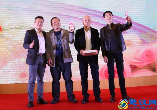 伊诺思|2016最出“色”战略发布，4大亮点破译新“绚”风