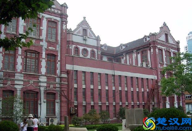 想考上海的大学？这些大学综合实力强，毕业后前景好，就业机会多