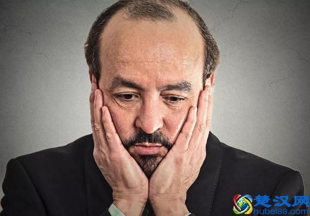 喝酸奶有哪些好处，什么人适宜喝酸奶？警惕！这3类人禁忌喝酸奶