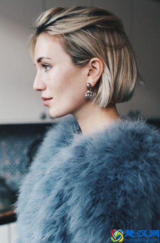 巴掌小脸适合什么发型才好看？