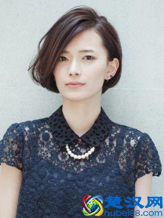 巴掌小脸适合什么发型才好看？