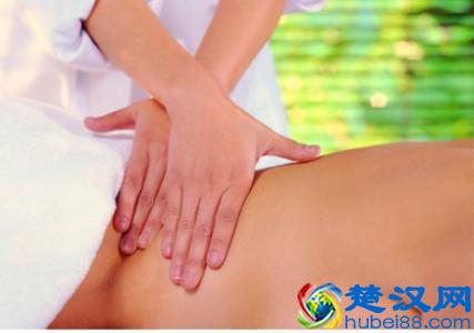 背痛不是小事，造成背痛的原因有哪些？怎样治疗最有效果？