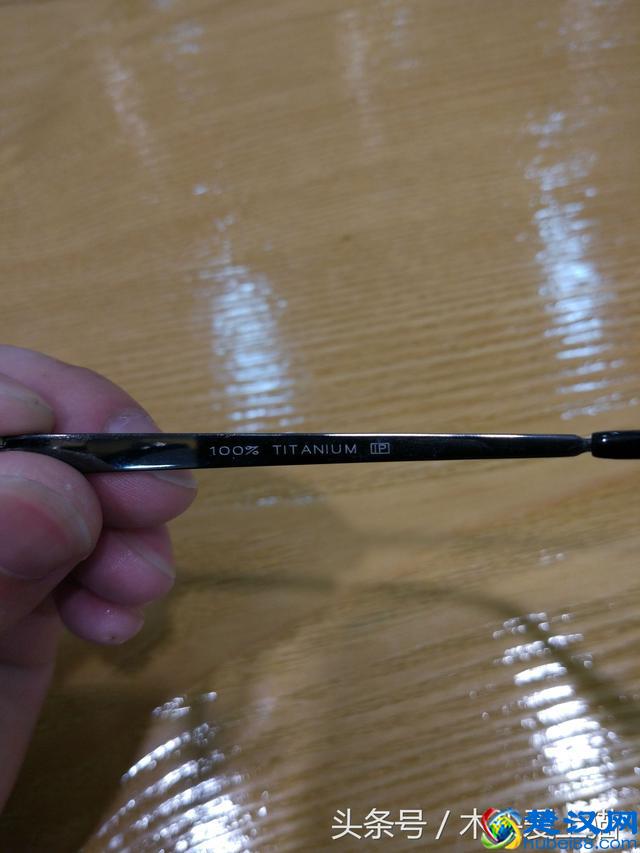 专业眼镜人告诉你眼镜框选哪种材料比较好？