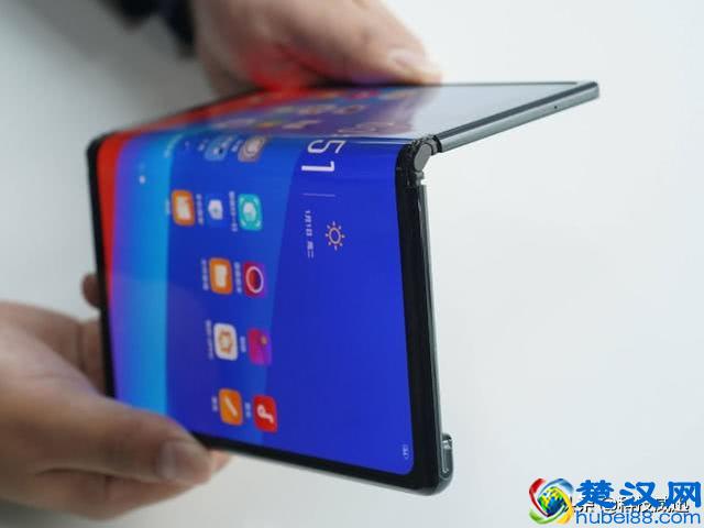 Oppo的可折叠智能手机是另一种未来派环绕式显示设备
