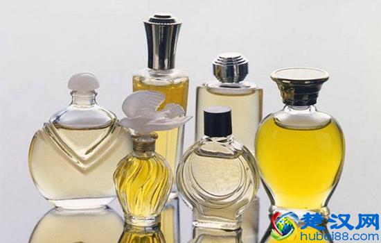 圣诞节送女生什么礼物合适 送什么礼物给女朋友最实用