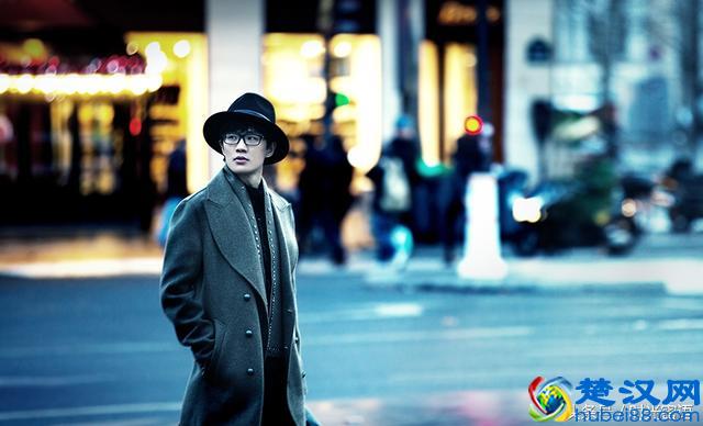 许嵩被称为周杰伦接班人，为什么有人说他是只会抄袭的非主流歌手