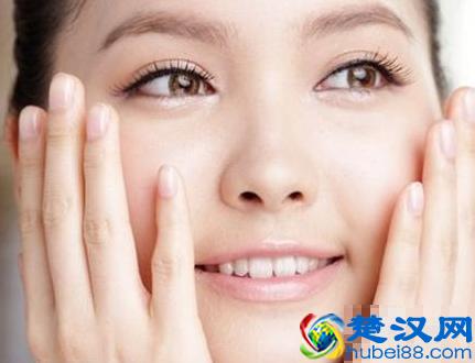 夏天用什么护肤品好 几大技巧让你清爽一整天