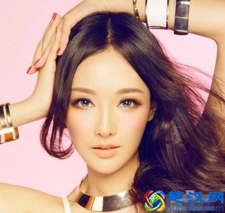 夏天用什么护肤品好 几大技巧让你清爽一整天