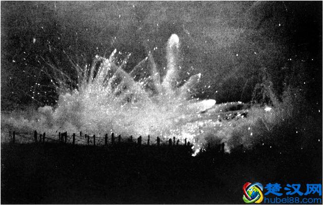 「弹幕」究竟是什么意思？