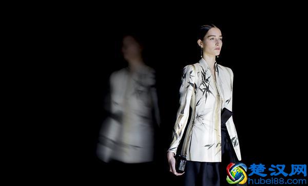 如何摆脱腼腆，变得落落大方