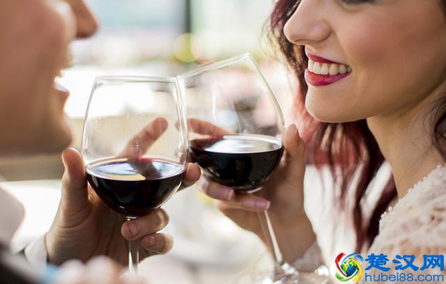 如何摆脱腼腆，变得落落大方