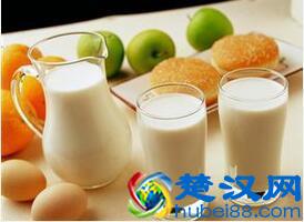 老年人喝什么牛奶好？