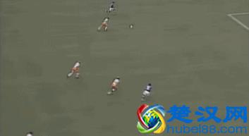 94年世界杯的荷兰队虽输掉这场比赛，却让世人看到什么叫对攻大战